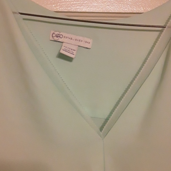 Adorable, sheer, sleeveless hi-lo top - Picture 2 of 2